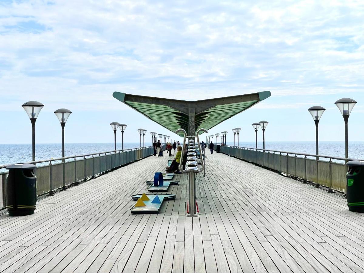 Sea View Family Stay By Beach Gym & Parking Bournemouth Exterior foto